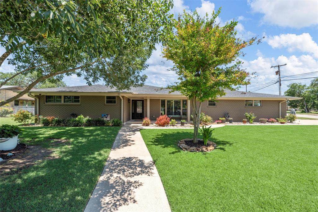 4002 Redbird Lane - Photo 1