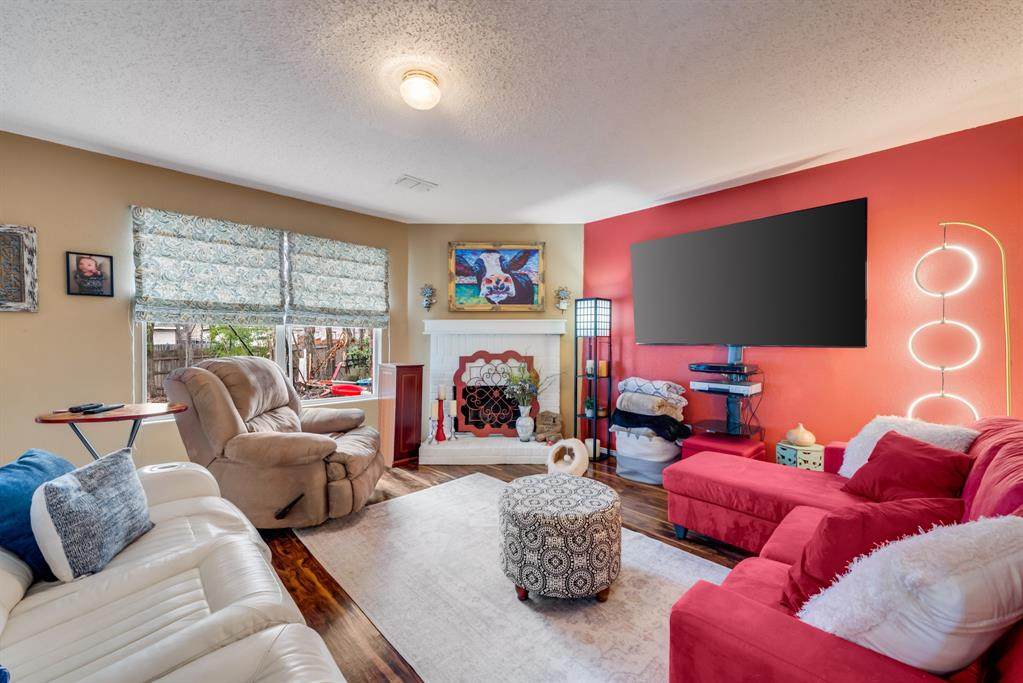 1516 Englewood Drive - Photo 1