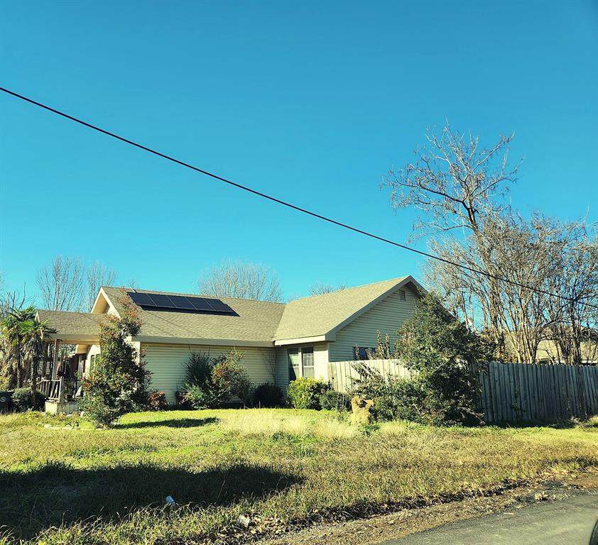 225 Oneal Street - Photo 1