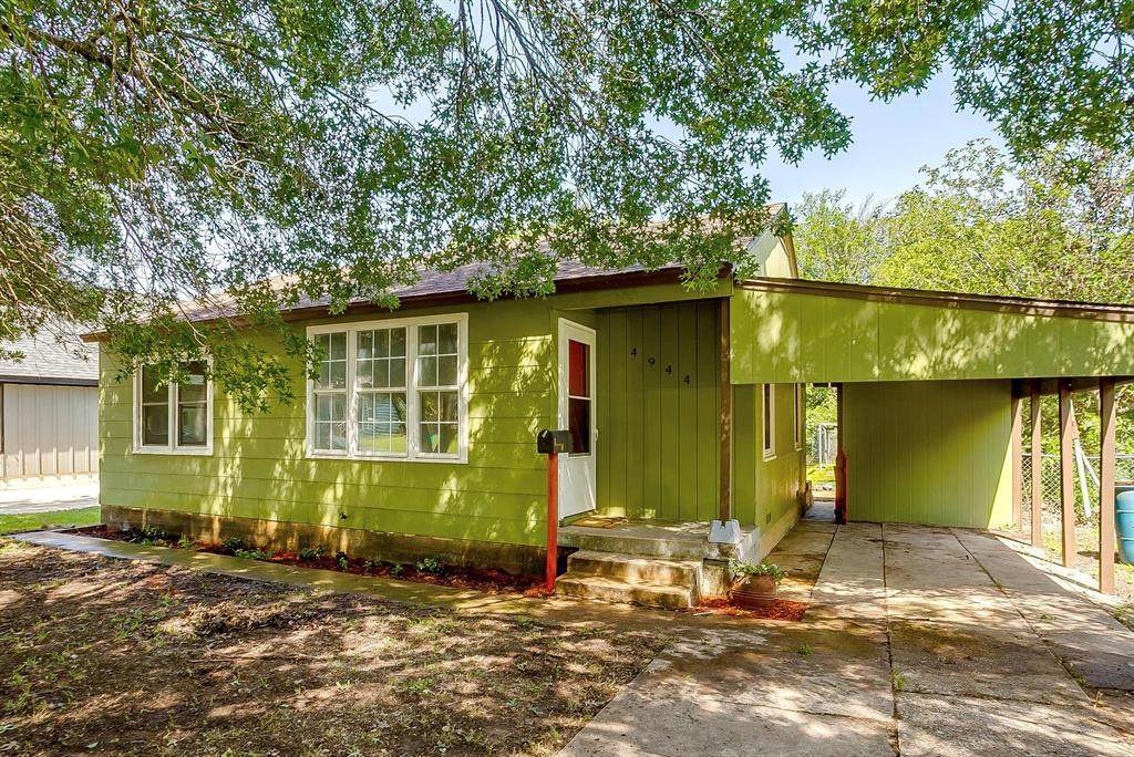 4944 Royal Drive - Photo 1