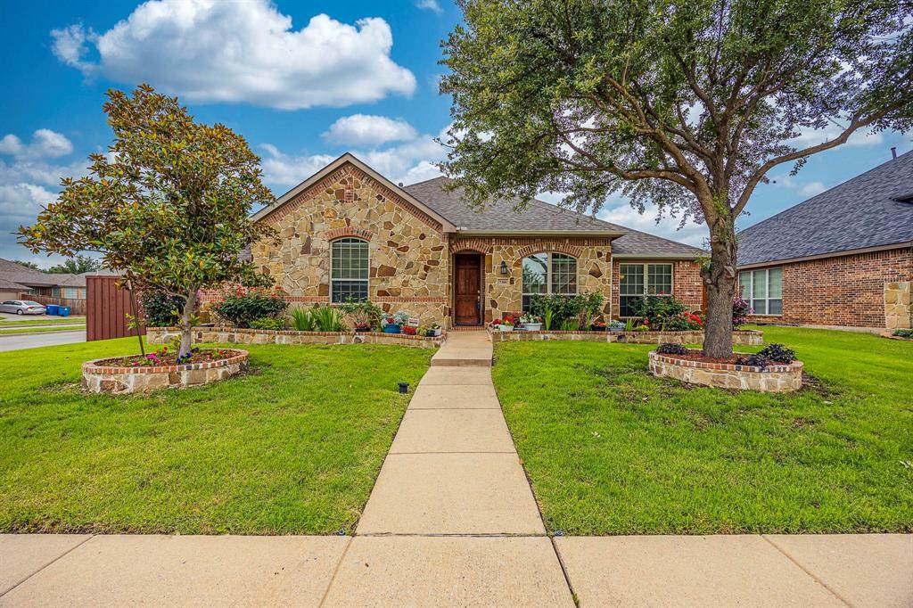 7306 Statford Drive - Photo 1