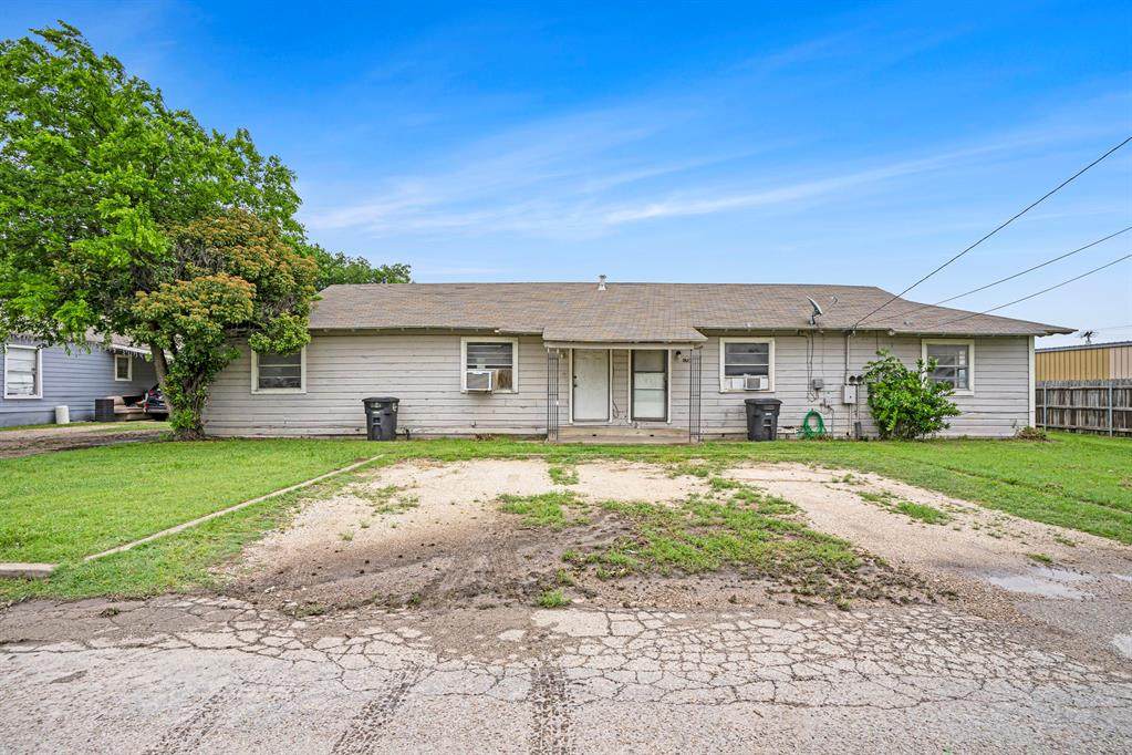 1708 Redwood Drive - Photo 1