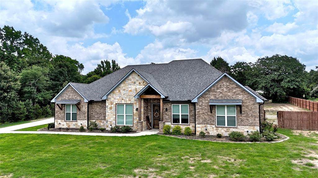 4999 Lago Vista Drive - Photo 1