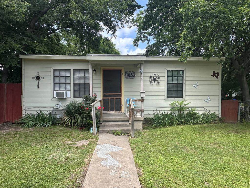 129 Wanda Drive - Photo 1