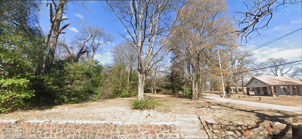 502 Confederate Avenue - Photo 1
