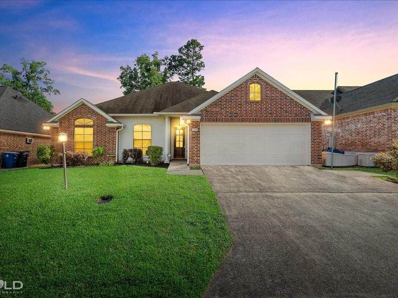10440 Plum Creek Drive - Photo 1