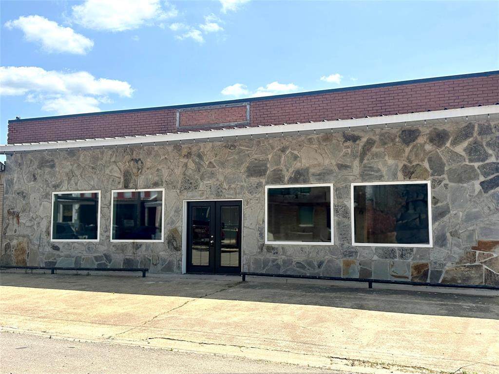 214 Franklin Street - Photo 1