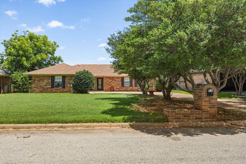 706 Tahiti Drive - Photo 1