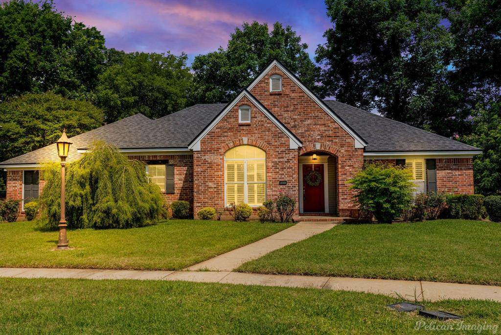 9402 Prestonwood Circle - Photo 1