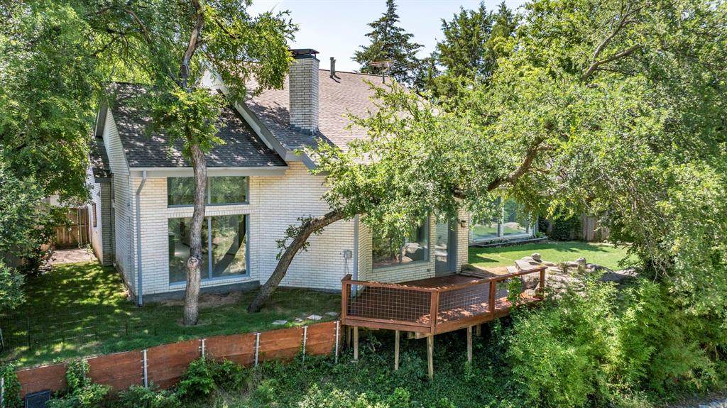 8907 Club Creek Circle - Photo 1