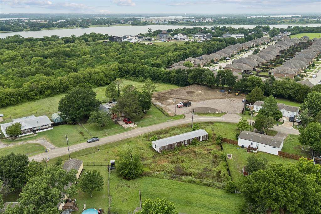 7571 Snug Harbor Circle - Photo 1