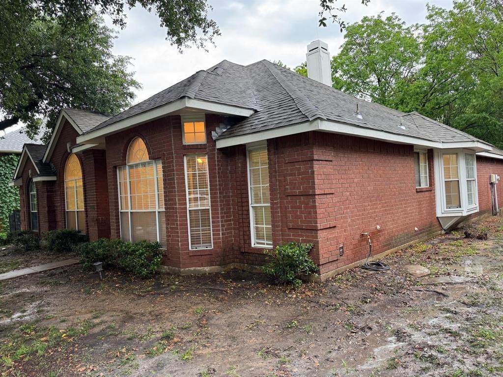 526 Greenwich Lane - Photo 1