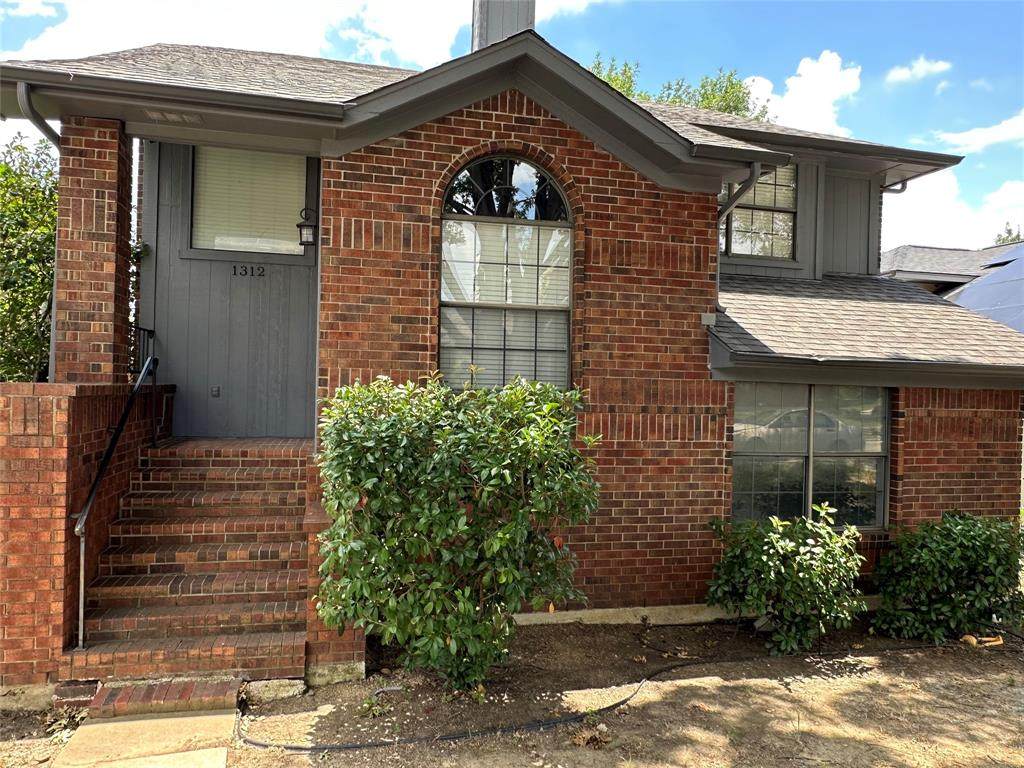 1312 Golden Gate Drive - Photo 1