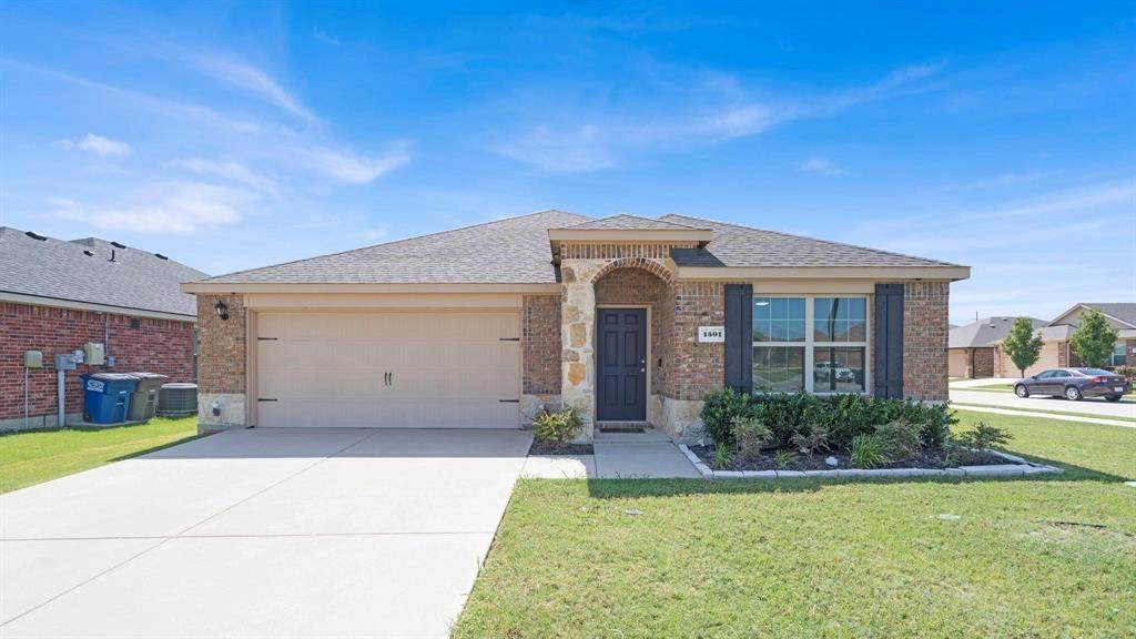 1501 Chrome Street - Photo 1