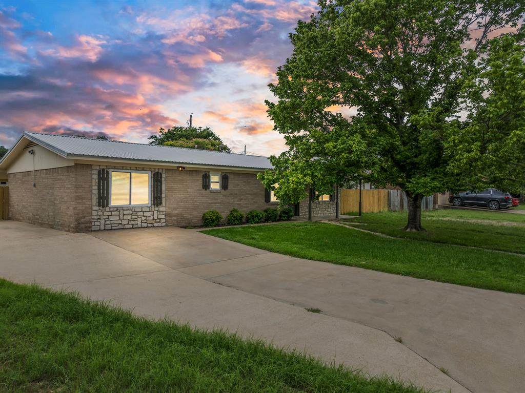 607 Nancy Ann Street - Photo 1