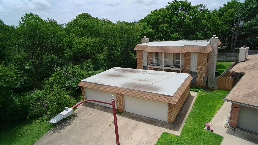 2103 Mistletoe Avenue - Photo 1