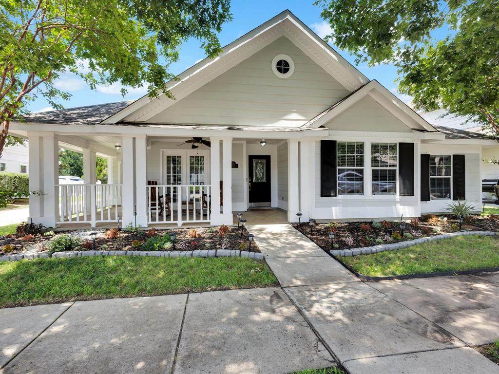 1305 Pinehurst Drive - Photo 1