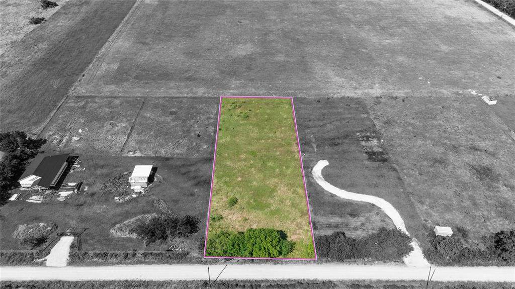 TBD County Road 2220 - Photo 1