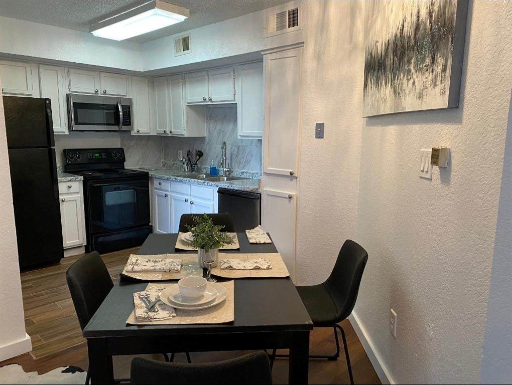 9827 Walnut Street - Photo 1