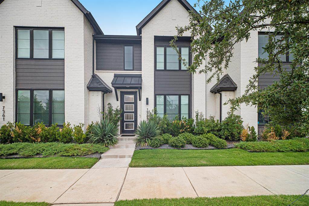 7565 Reis Lane - Photo 1