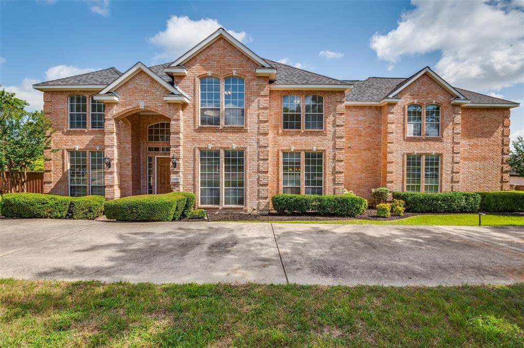 1119 Shallow Bend Drive - Photo 1