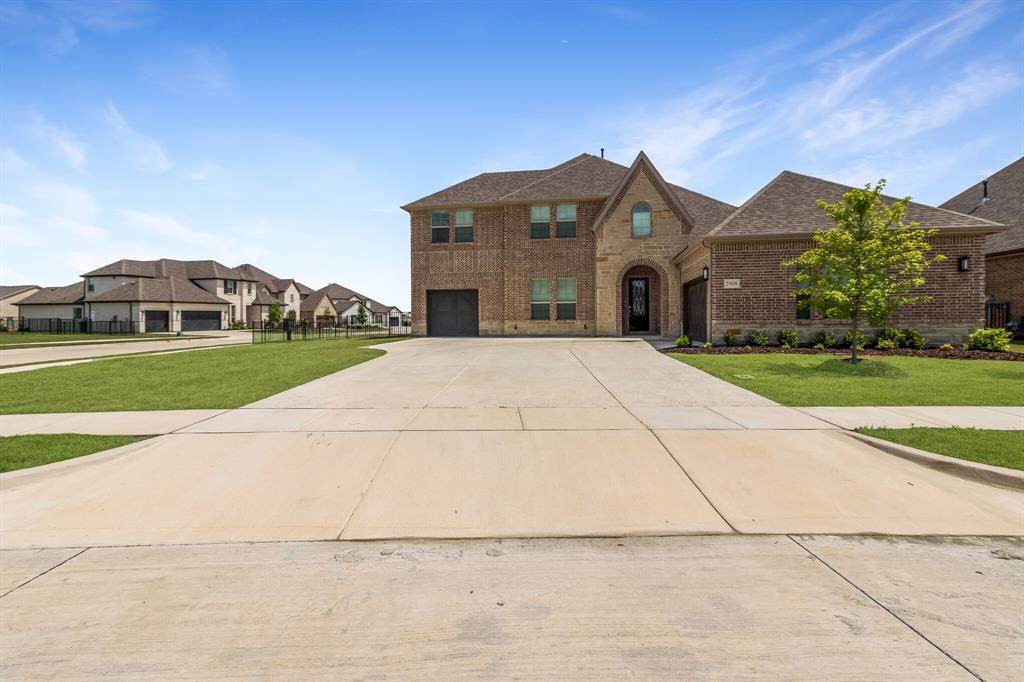 2908 Standing Tall Court - Photo 1