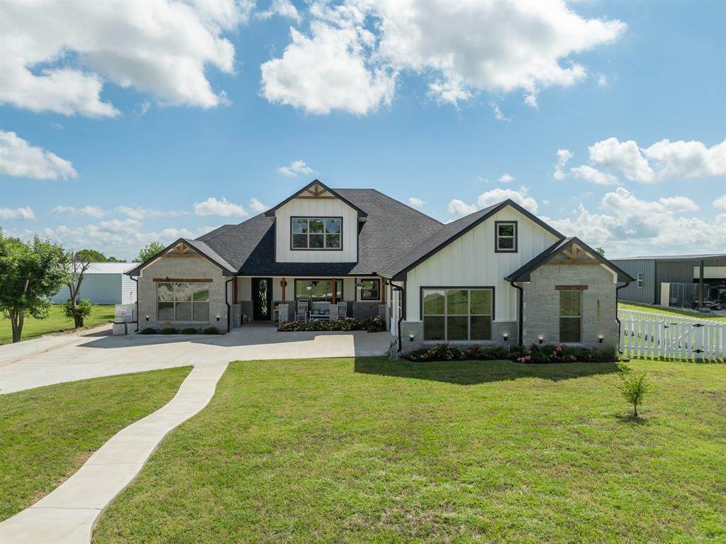633 Stovall Drive - Photo 1