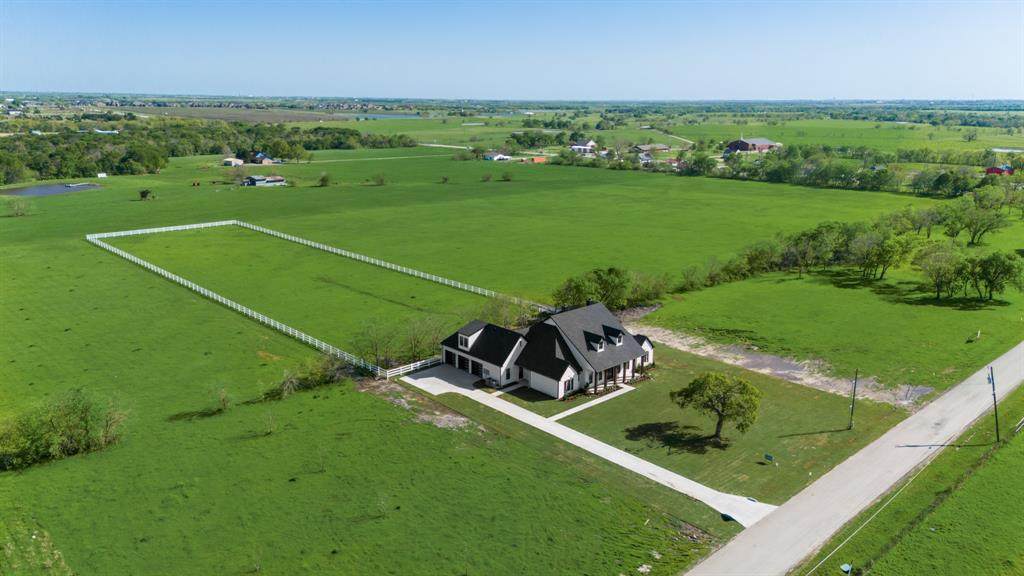 177 League Road - Photo 1
