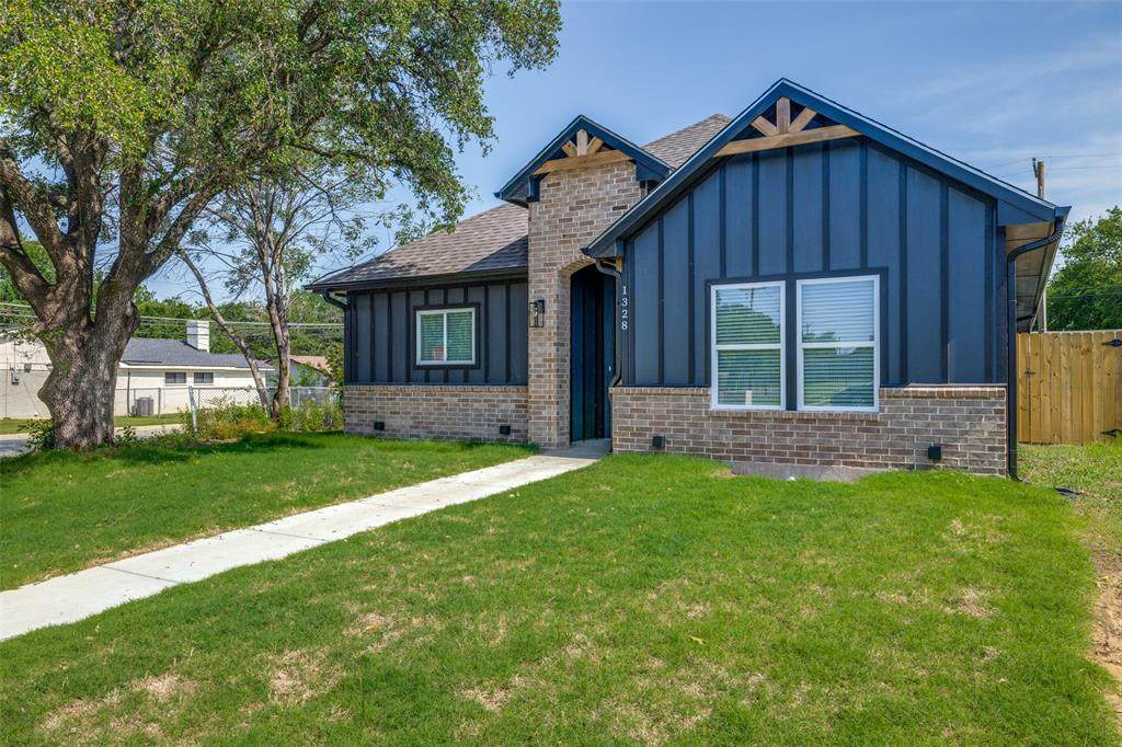 1328 Glasgow Road - Photo 1