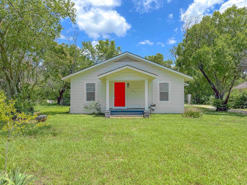 1605 Beaton Street - Photo 1