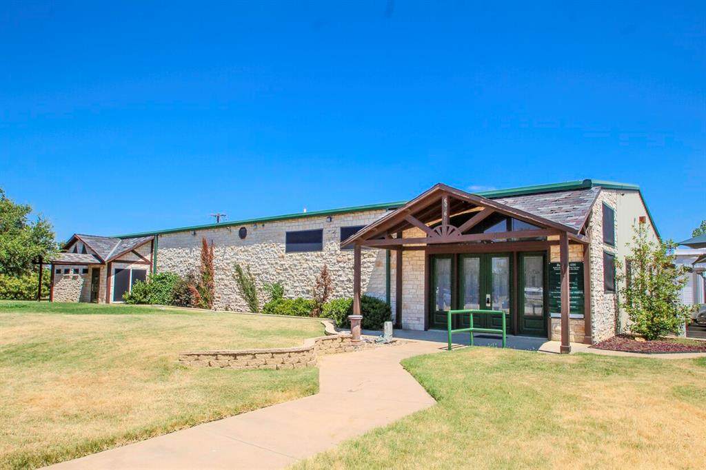 5101 University Drive - Photo 1