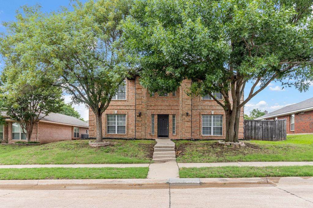 1003 Winslow Drive - Photo 1