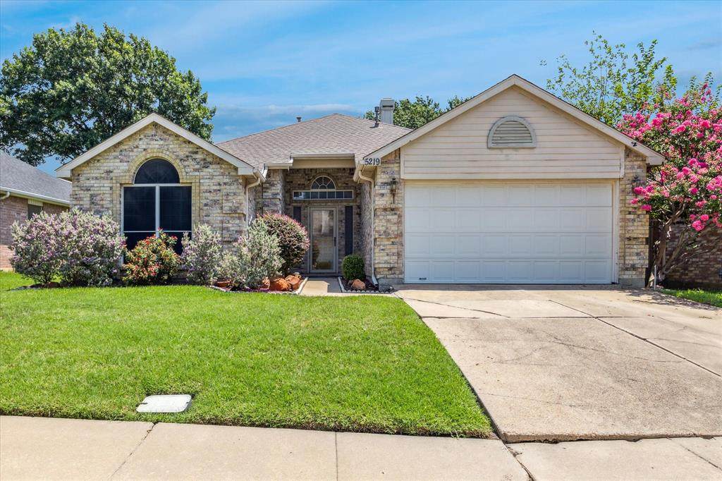 5219 Tennis Villa Drive - Photo 1