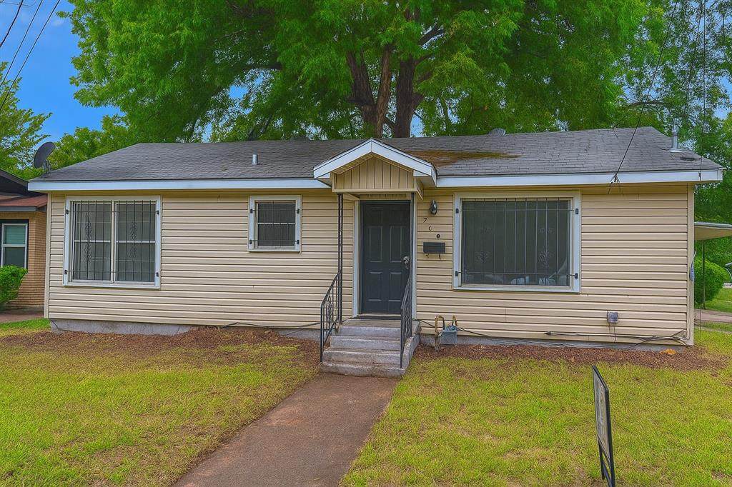 820 Mitchell Street - Photo 1
