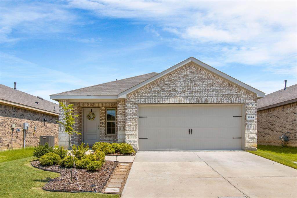 1424 Tarzan Drive - Photo 1
