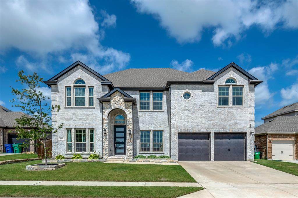 539 Curtiss Drive - Photo 1