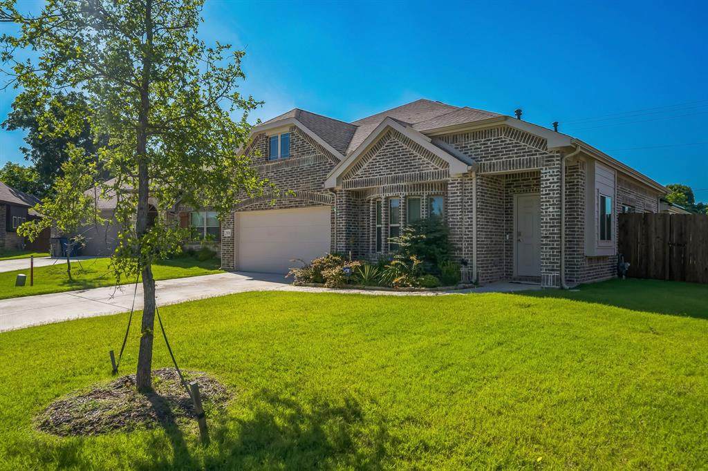 2806 Ocean Drive - Photo 1