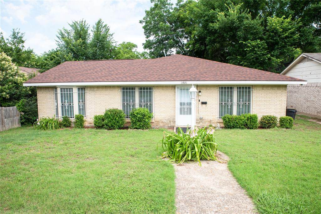 3921 Silverhill Drive - Photo 1