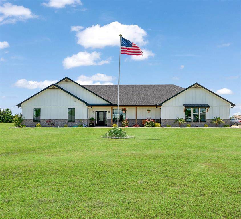 176 Private Road 33082 - Photo 1