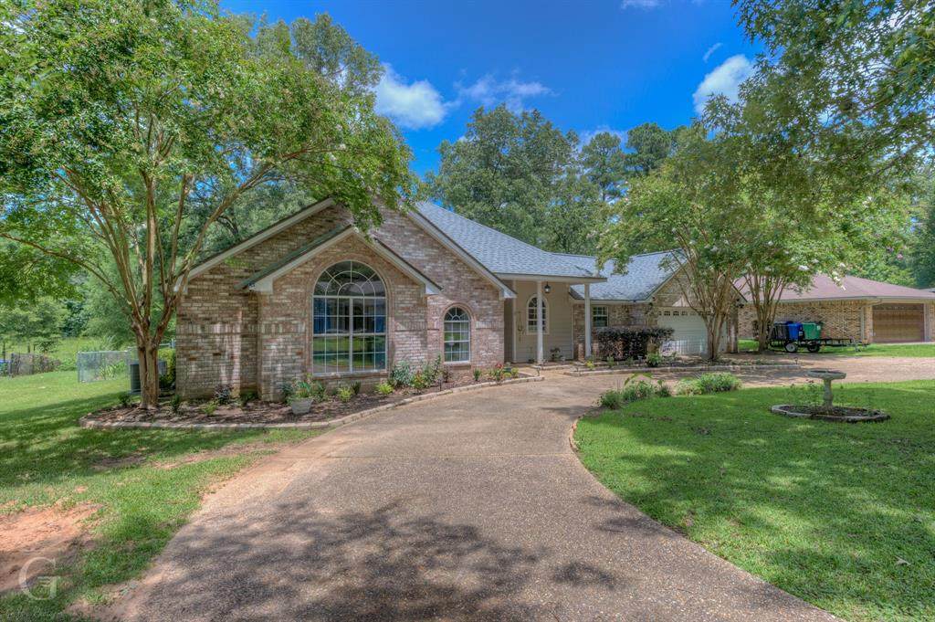 623 Pine Cone Drive - Photo 1