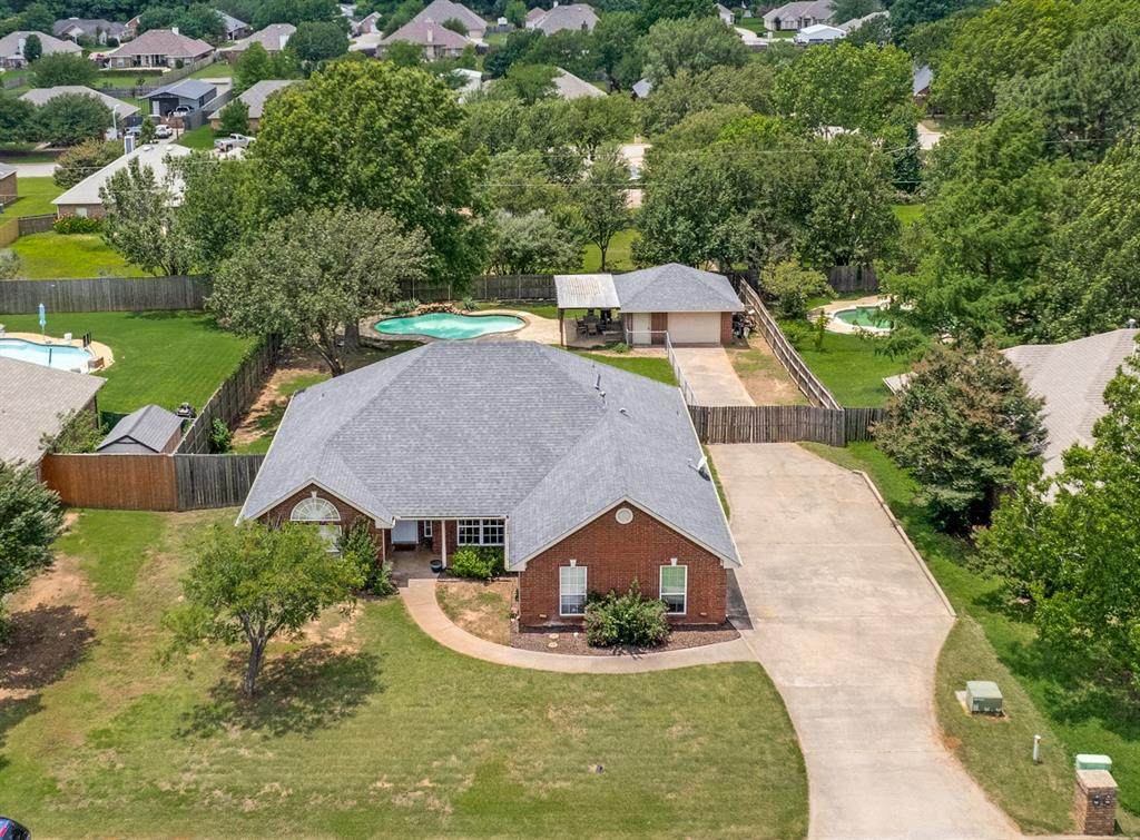 124 Ginger Drive - Photo 1