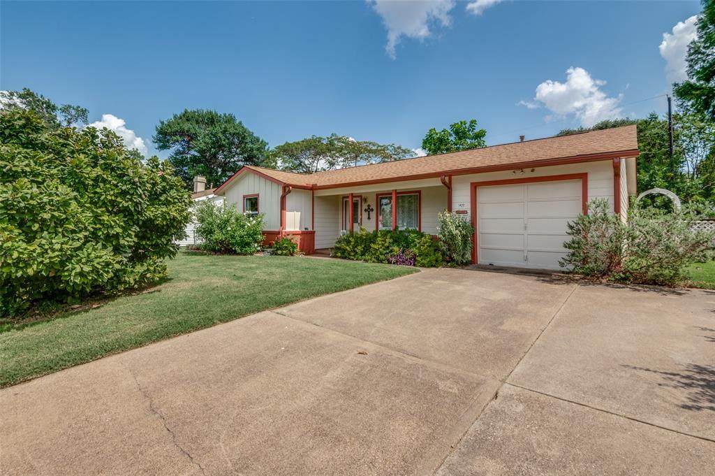 1822 Finley Road - Photo 1