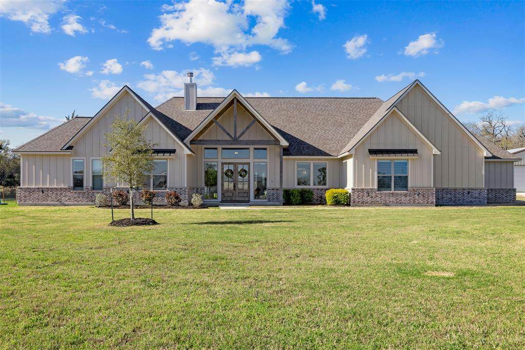 1011 Axis Lane - Photo 1