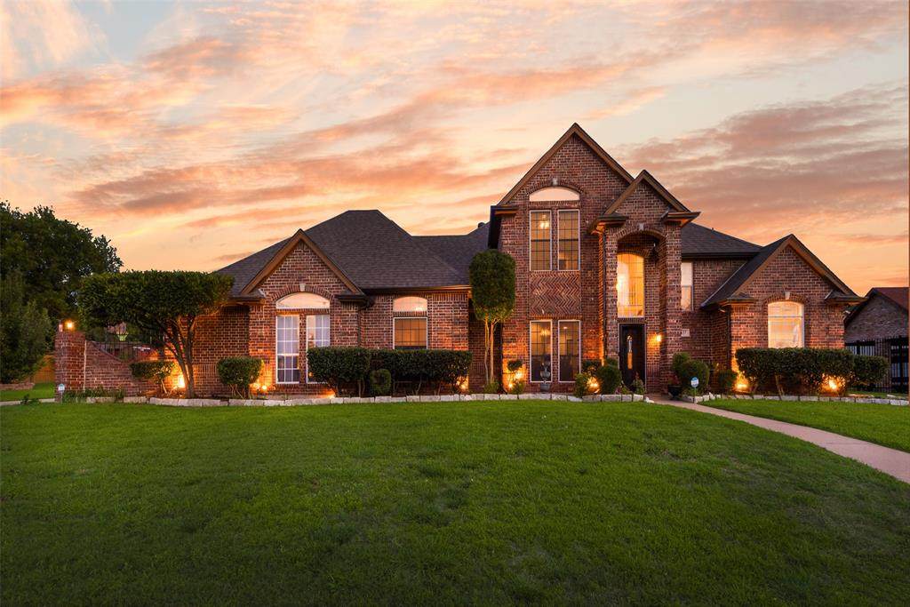 537 Estate Drive - Photo 1