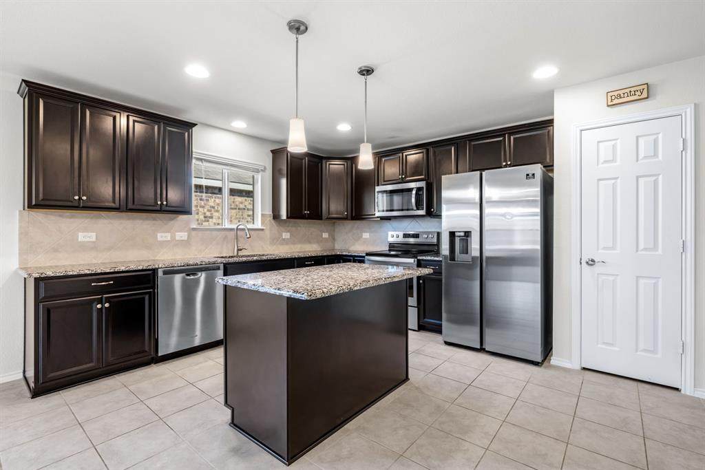 1424 Vernon Drive - Photo 1