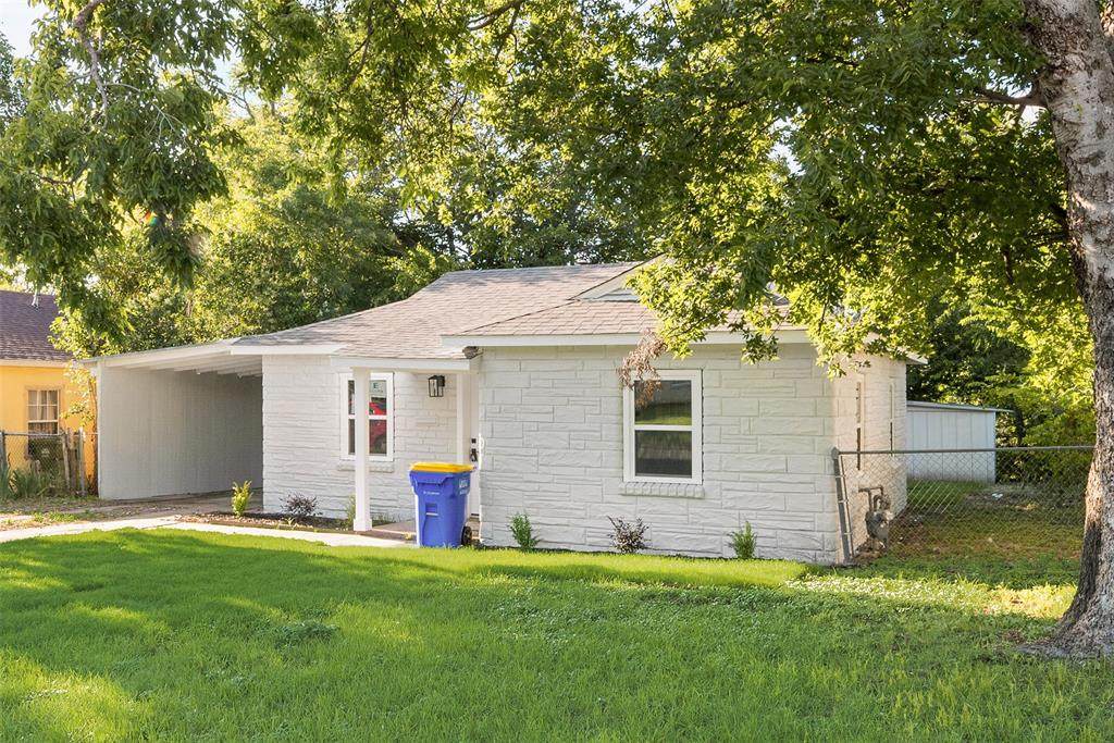542 Redford Lane - Photo 1