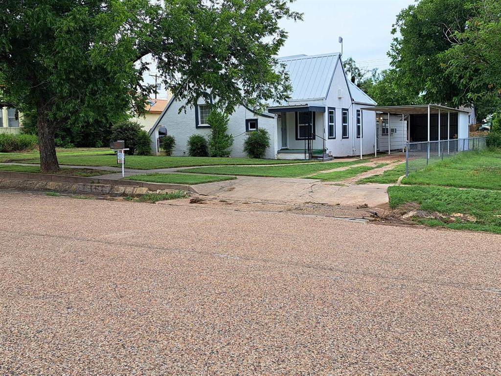 406 6th Street - Photo 1
