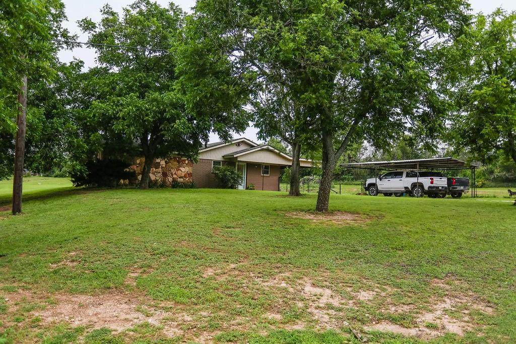 601 Mcintosh Street - Photo 1