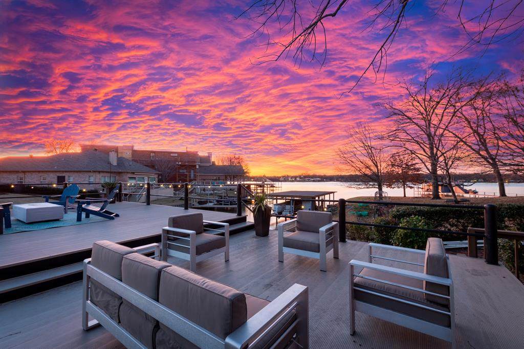 111 Hickory Creek Circle - Photo 1