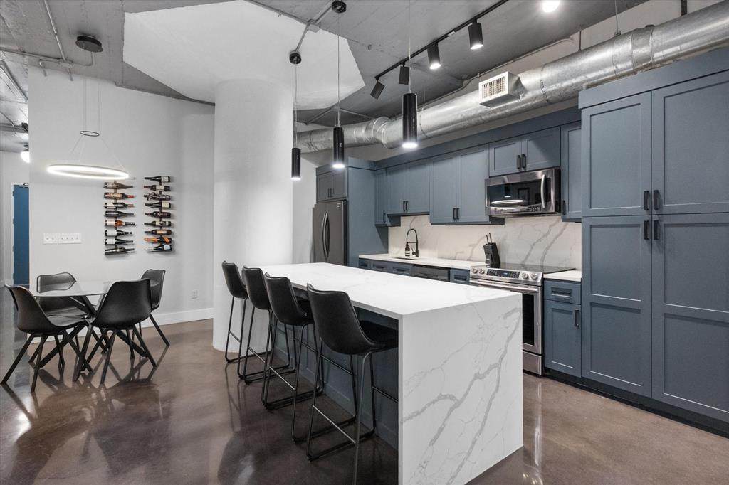 1122 Jackson Street - Photo 1